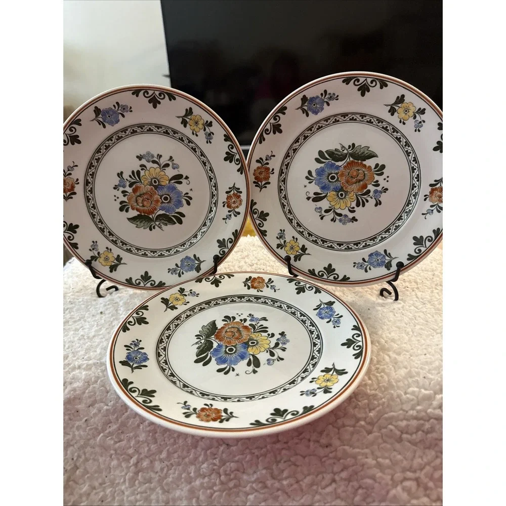 3Villeroy and Boch Alt Amsterdam Porcelain Luncheon Plates 8